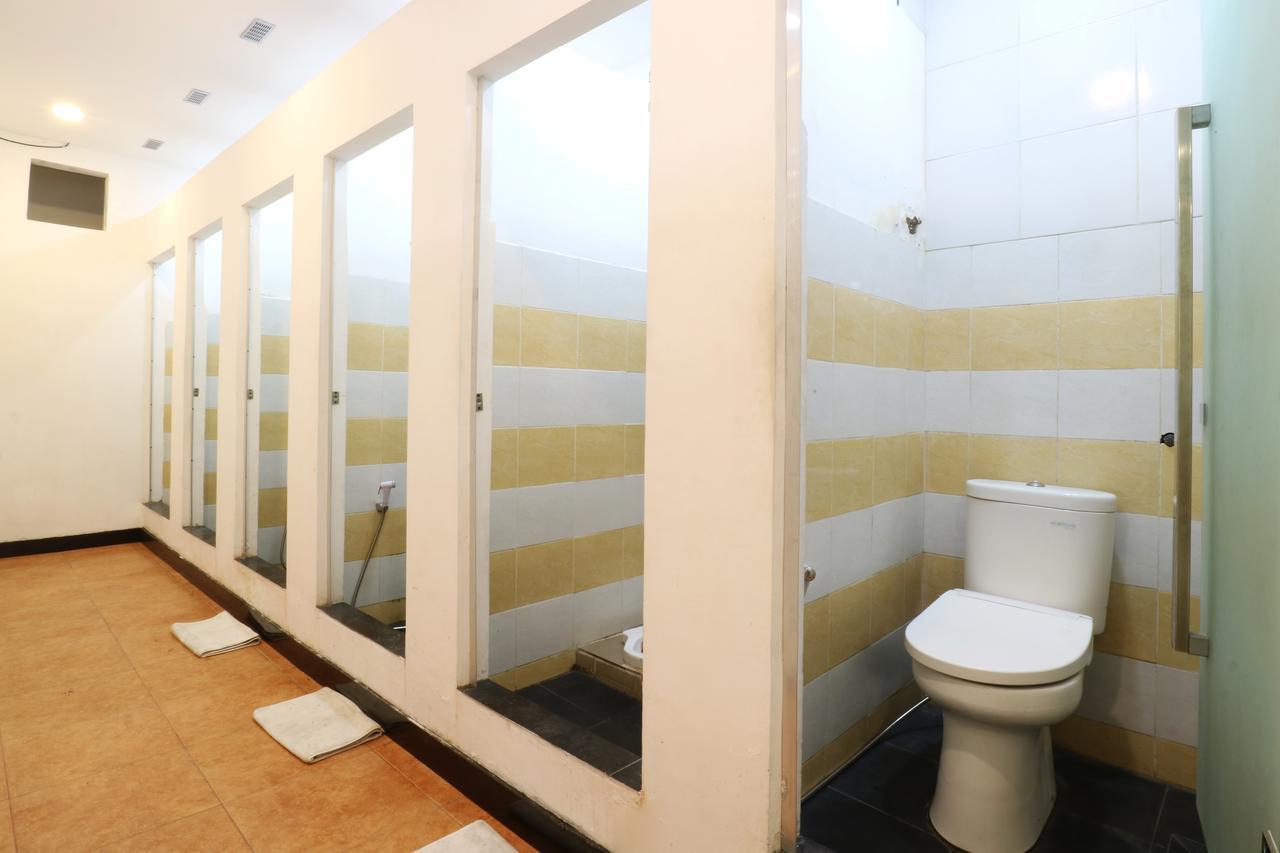 Morning Sun Hotel Surabaya Exterior photo