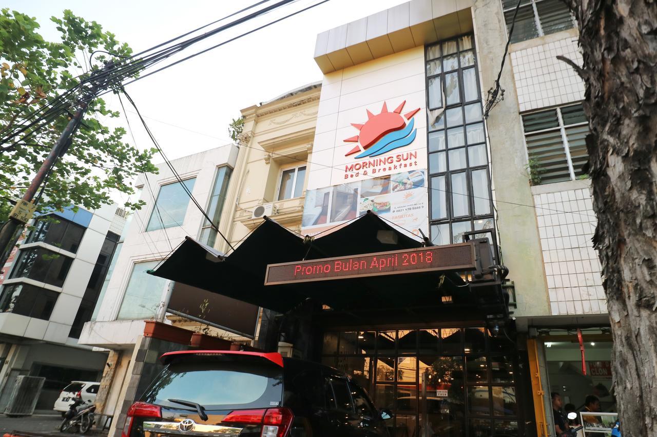 Morning Sun Hotel Surabaya Exterior photo